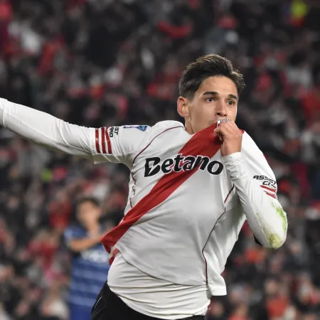 River pasó a semifinales pero perdió piezas clave: el problema de Coudet