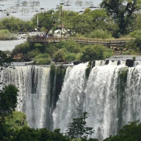 Iguazú, Nahuel Huapi y Perito Moreno: nuevas tarifas para los parques nacionales
