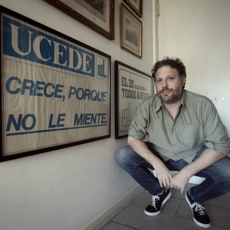 Por qué el Gobierno quiere saltearse a la prensa y ganar audiencia online