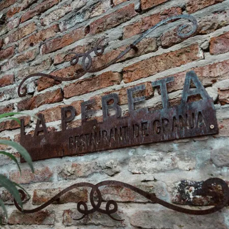 Más que restaurante: la experiencia en La Pebeta que conecta comida y salud