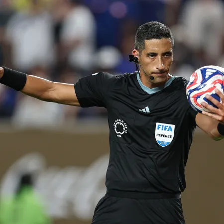 AFA confirmó la terna arbitral para la final entre River y Belgrano en el Kempes