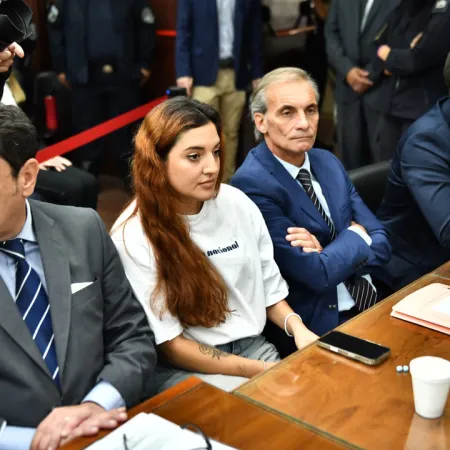 “Evidentemente fui una pelotuda porque confié en Luque”: Jana apuntó contra el neurocirujano