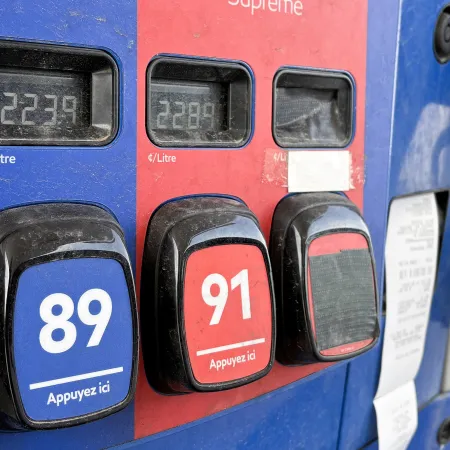 Nafta, guerra e inflación: el shock que une a Canadá, Perú y Argentina