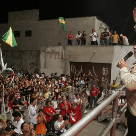Lula sube en las encuestas, pero Brasil vuelve a votar entre miedo y escándalo