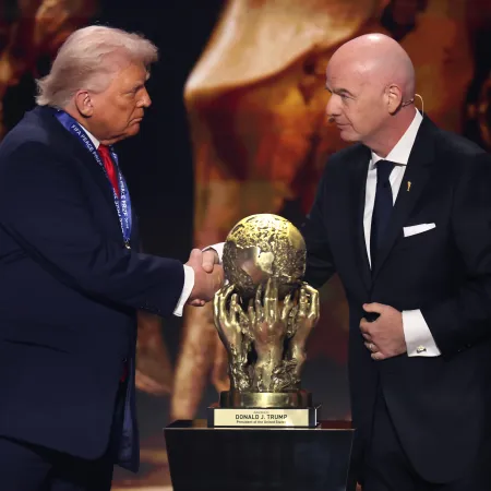 La historia de la FIFA explica por qué el fútbol mueve millones hoy
