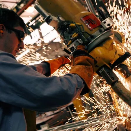 Emergencia industrial por un año: el plan K en Diputados para salvar empleos