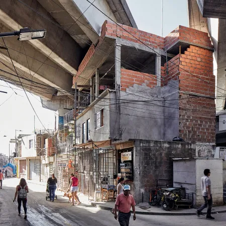 Ley 6.129 en Villa 31: la Ciudad demolió una construcción clandestina en Saldías