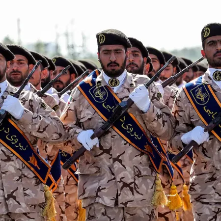 La poderosa red militar que quedó al mando de Irán tras Jameneí