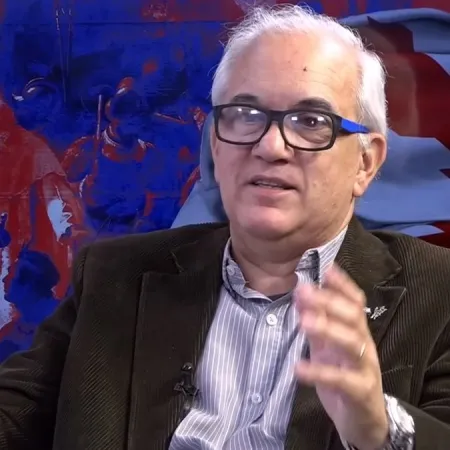 Patricio Lons y una tesis sobre la Revolución de Mayo que incomoda al relato oficial