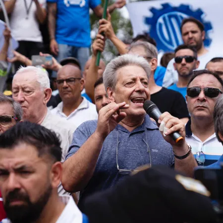 UOM: Abel Furlán lanzó una convocatoria que desafía a la intervención