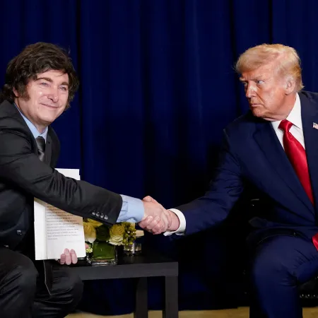 Donald Trump y Javier Milei: el filtro de visas que mira a la Argentina
