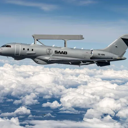 De Boeing a Saab: Canadá cambia defensa por autonomía