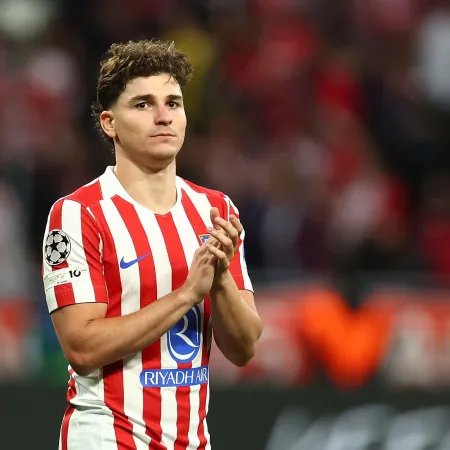 Barcelona va por Julián Álvarez: la cifra millonaria que quiere Atlético Madrid