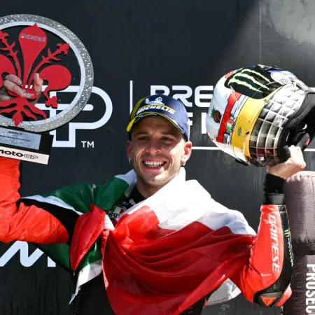 Marco Bezzecchi hace historia con Aprilia al conquistar el Gran Premio de Italia