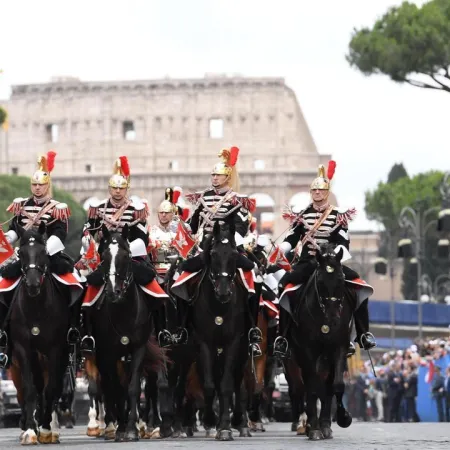 Caos en Roma: caballos desbocados tras una explosión antes del desfile