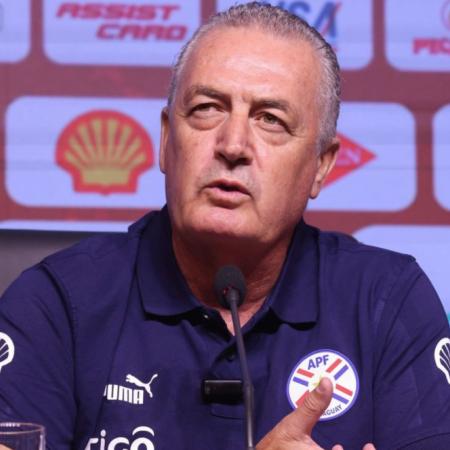 Quiénes son los argentinos que Gustavo Alfaro sumó al cuerpo técnico de Paraguay