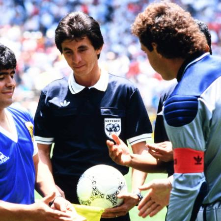 Lineker habló y Shilton cedió: el documental El Partido sobre la proeza de Maradona