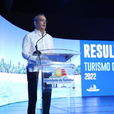 Argentina pierde dólares turísticos mientras República Dominicana gana reservas y vuelos