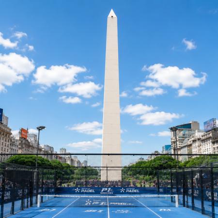 Una cancha de pádel en el Obelisco: el show que abrirá el Premier P1 de Buenos Aires