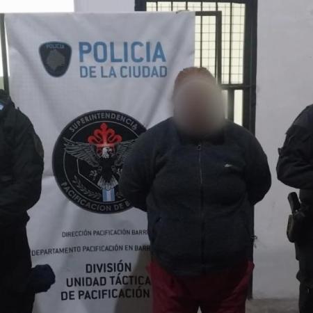Vendía tusi y cocaína frente a su casa: adentro estaban sus hijos y cinco nietos