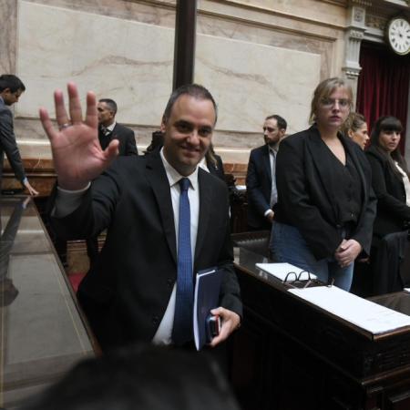Diputados arranca una movida que mete presión a Adorni: qué puede pasar