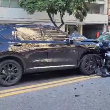 Camioneta a contramano causó un impresionante choque en cadena en Belgrano