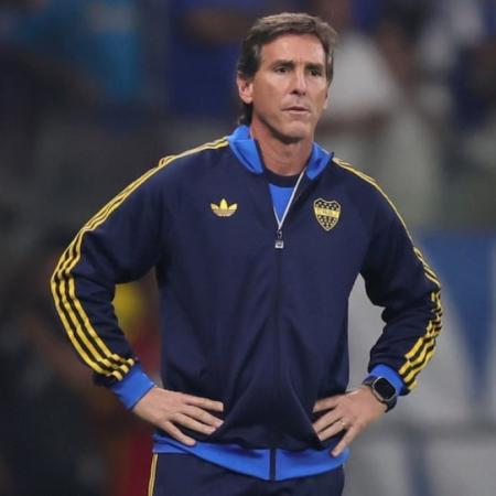 Boca viaja a Ecuador con una duda: ¿quién reemplaza a Adam Bareiro?