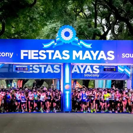 Fiestas Mayas cumple 50 años y celebra su carrera con 15 mil personas
