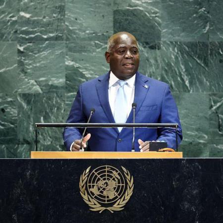 Bahamas reeligió a Davis y el Caribe entra en el mapa de Milei