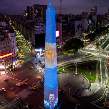 Fiesta en CABA: más de 200 mil personas celebraron los 90 años del Obelisco