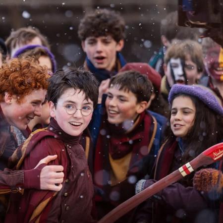 No fue magia: caos en el set de Harry Potter por varitas, libros y utilería que desaparece