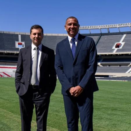 Trezeguet se alineó a Di Carlo: "Como dijo el presidente, con la guardia alta"