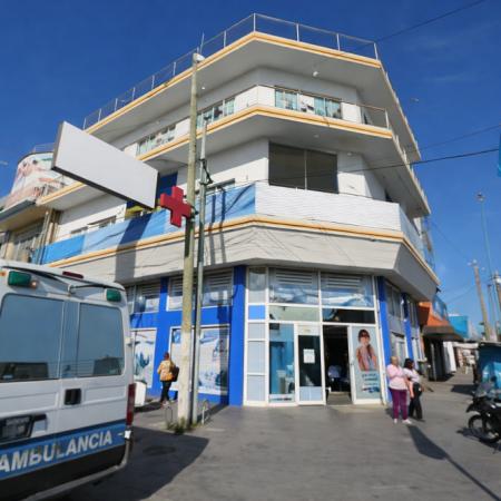 González Catán: clausuran la clínica "Argentina Salud" por médicos truchos