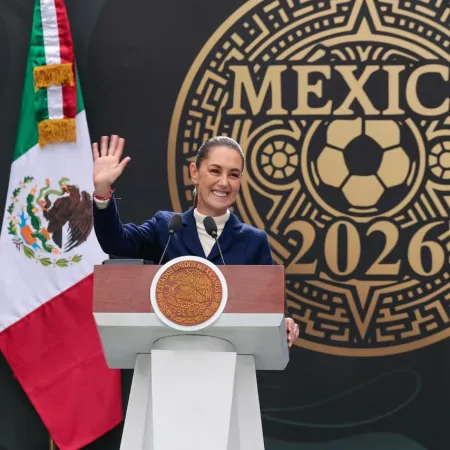 México juega 13 partidos para convertir fútbol en dólares