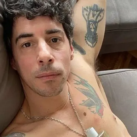 Cómo será Sanamente, la nueva serie con Esteban Lamothe de protagonista