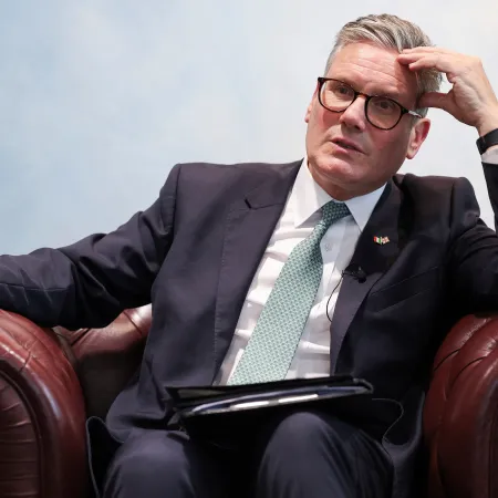 Elon Musk y Keir Starmer chocan por el caso Henry Nowak en Reino Unido