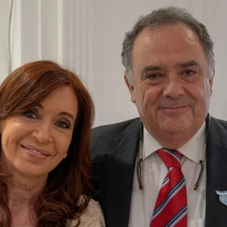 Cristina, presa política: la definición de Valdés que reaviva la pelea interna