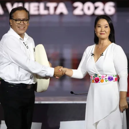 Por qué el balotaje peruano importa para la Argentina minera
