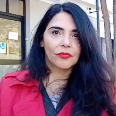 La Justicia anuló la destitución de la magistrada que besó a un preso