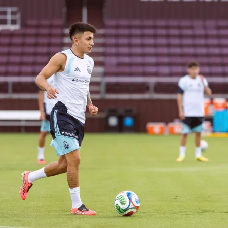 Argentina-Honduras: Scaloni prueba variantes antes del debut mundialista