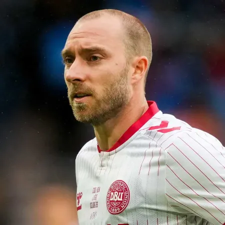 Qué pasó con Christian Eriksen: el episodio que frenó Dinamarca-Ucrania