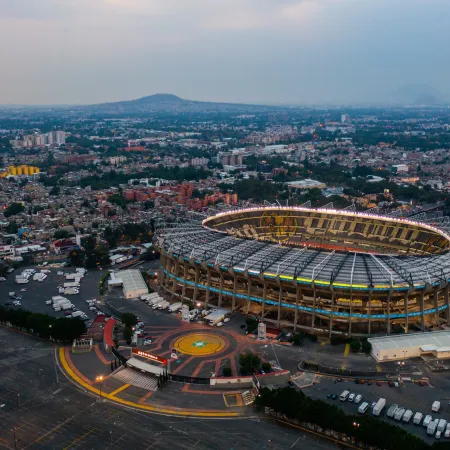 Dueños de palcos del Estadio Azteca desafían a la FIFA a días del Mundial