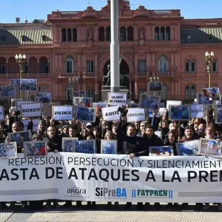 Un nuevo estatuto para el periodismo: qué cambiaría en cobertura, cuidado y estabilidad