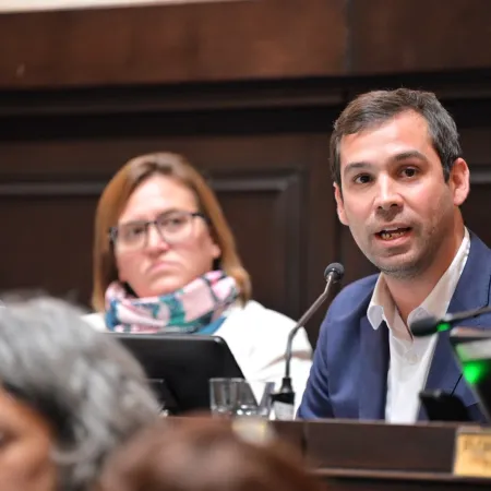 UCR en llamas: el fondo para intendentes mostró los límites del frente anti-Kicillof