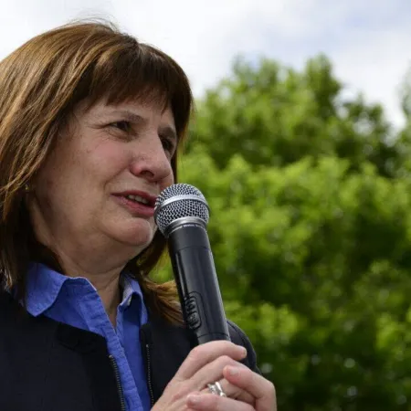 Bullrich y sus "cambiazos" desde 2007: el patrón que tranquilizaría a LLA