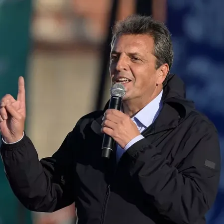 Peronismo en busca de unidad: la jugada de Massa para cerrar la interna