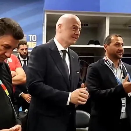 Infantino visitó el vestuario de Irán: qué le dijo el técnico Amir Ghalenoei