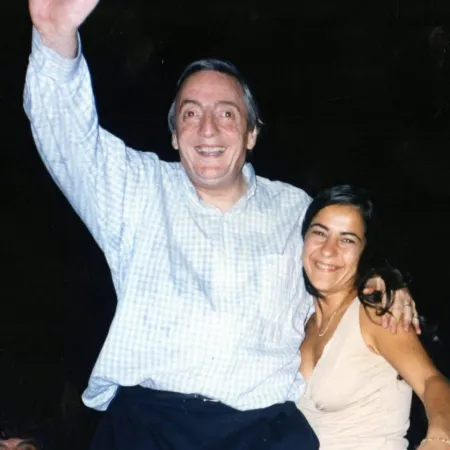 "Maduren muchachos" y "ridícula": feroz cruce entre Moisés y La Cámpora por CFK