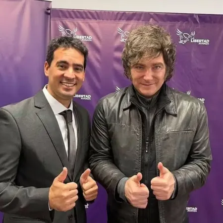La distinta vara de Adrián Ravier, nuevo vocero: qué decía de Espert en 2025