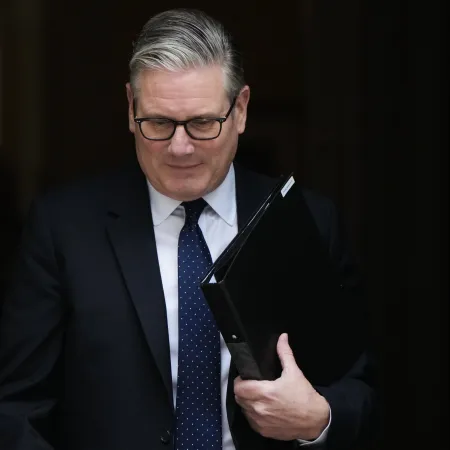 Renuncia Keir Starmer: los motivos de su caída y cómo se elegirá al nuevo primer ministro británico
